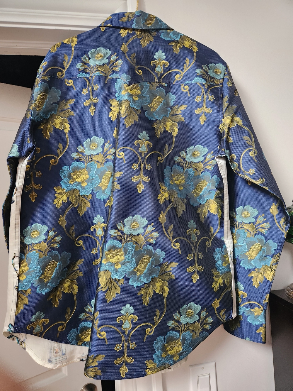 Robert Graham Limited Edition Floral Eye - Picture 2 of 7